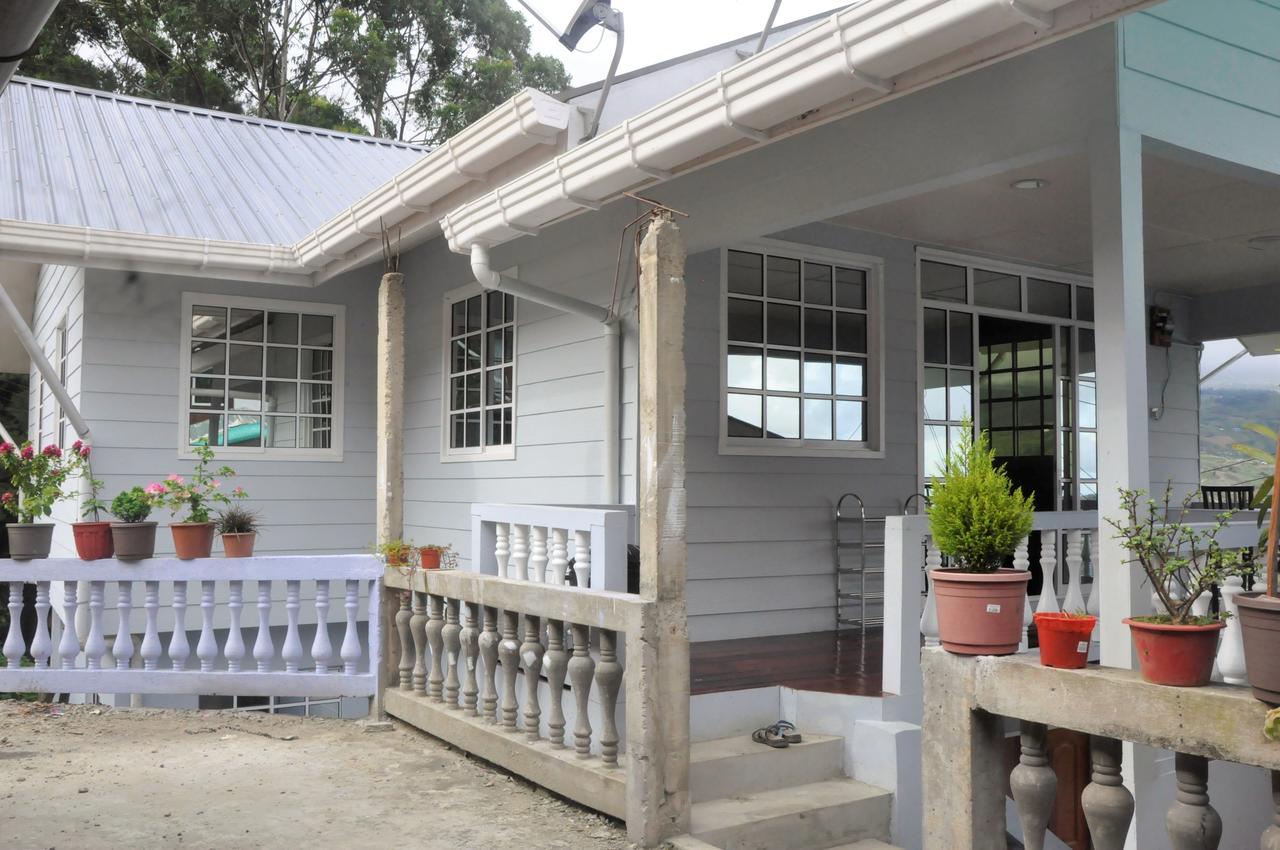 Azrien Homestay Kampong Kundassan 외부 사진